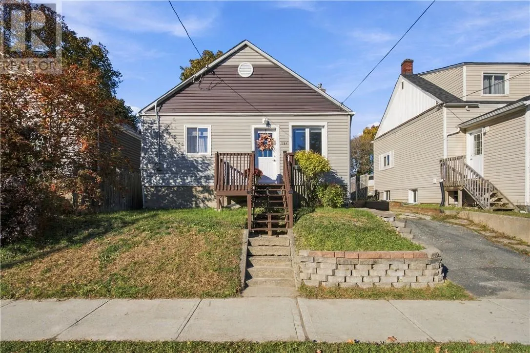 594 Spruce Street