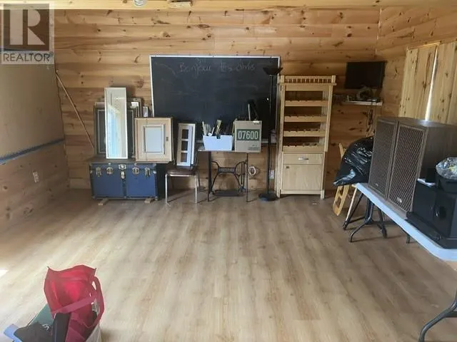 332F Amateewakea River Road