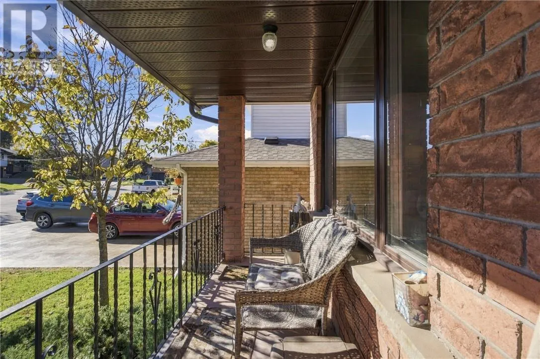 104 CATALINA Court
