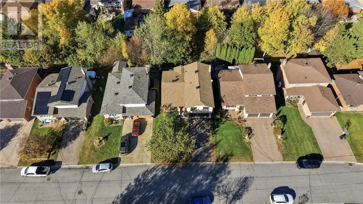 104 CATALINA Court