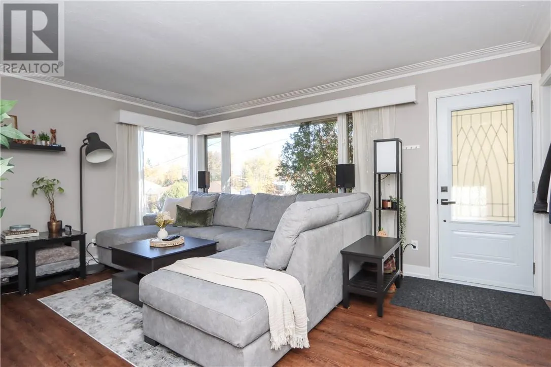 885 Adelaide Street