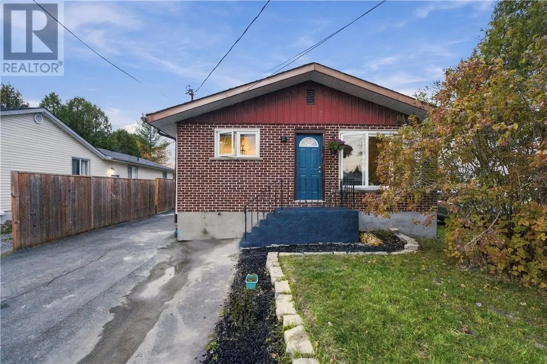 15 Clairmont Street