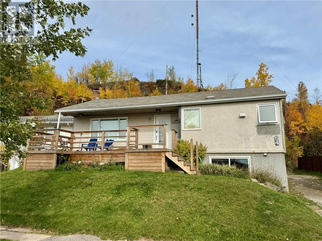 54 Maple Crescent