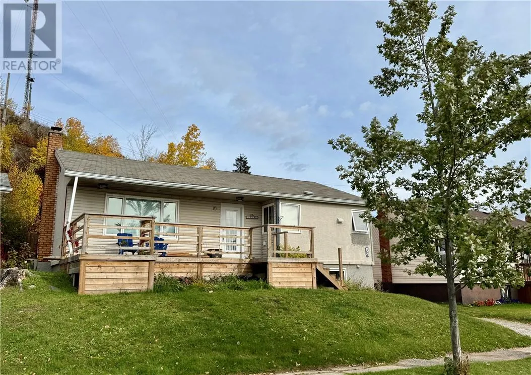 54 Maple Crescent