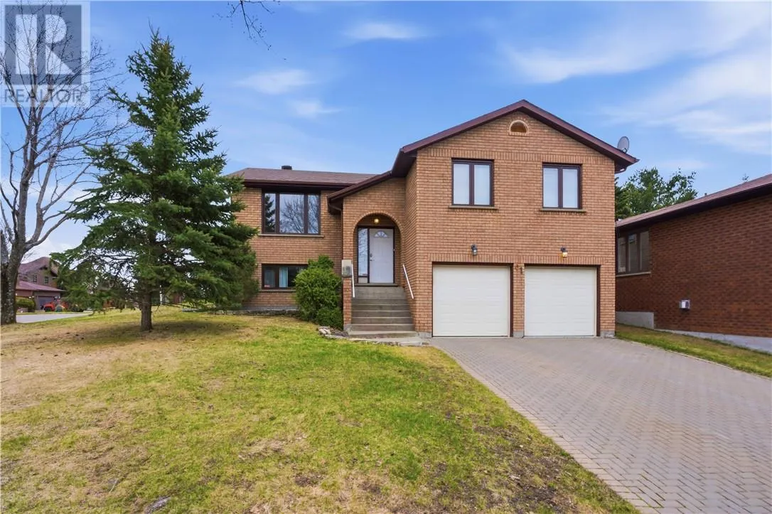 61 Crater Crescent