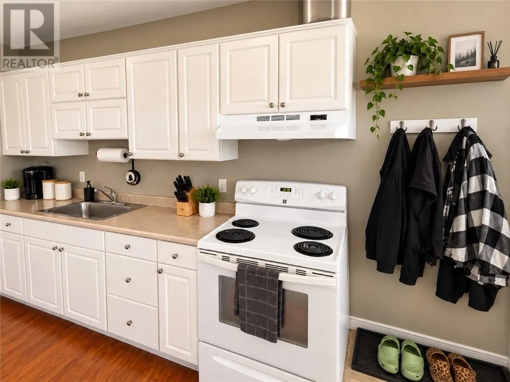 660 Notre-Dame Avenue Unit# 3