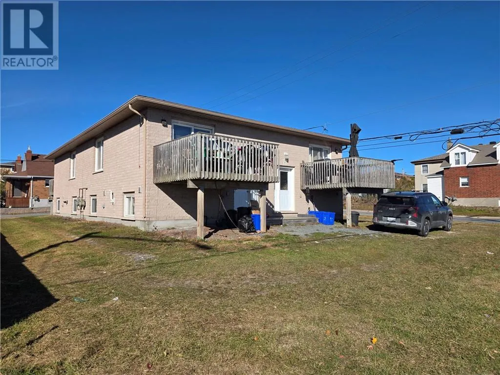 1023 Lorne Street