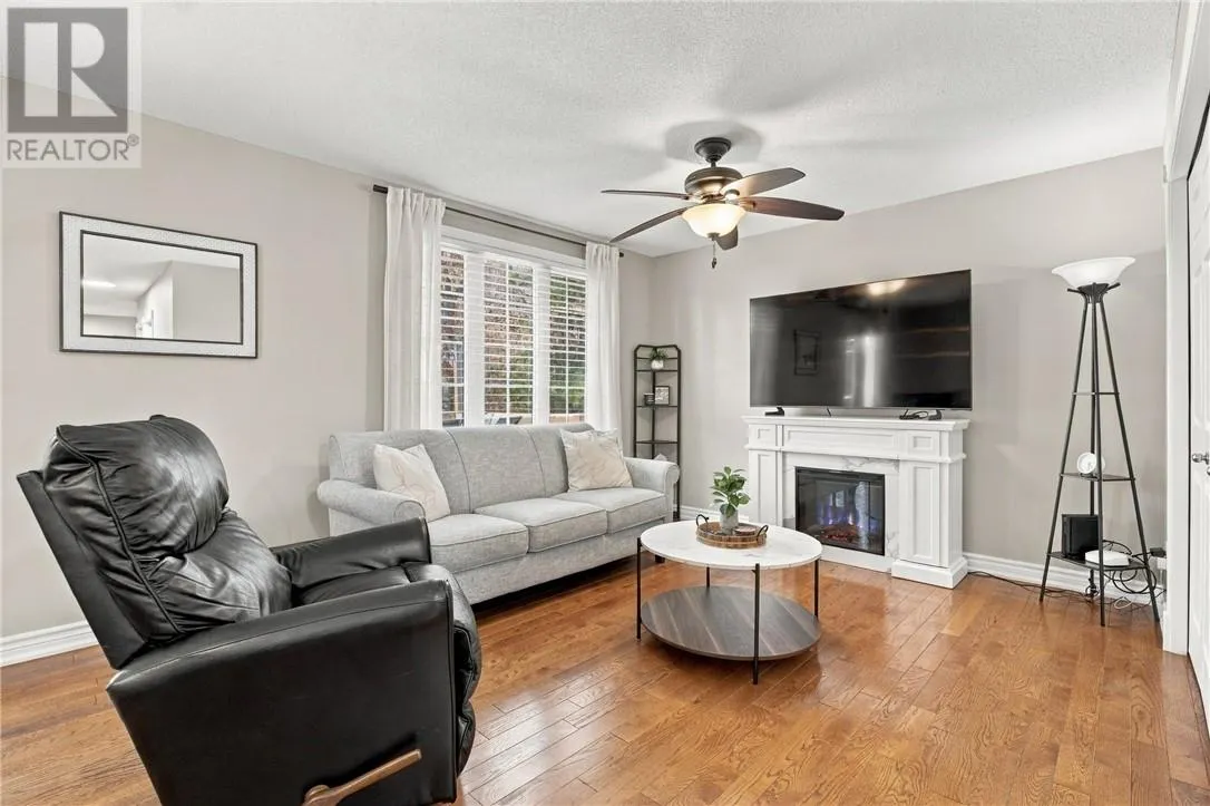 198 AMBERDALE Court