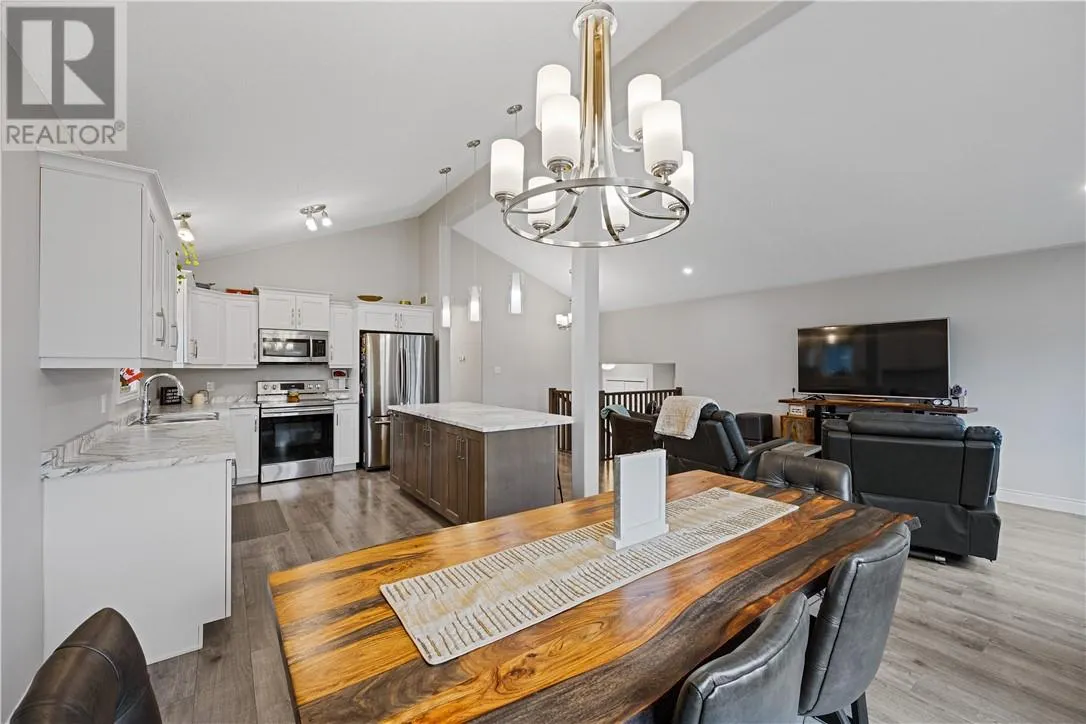 41 Meadowgreen Drive