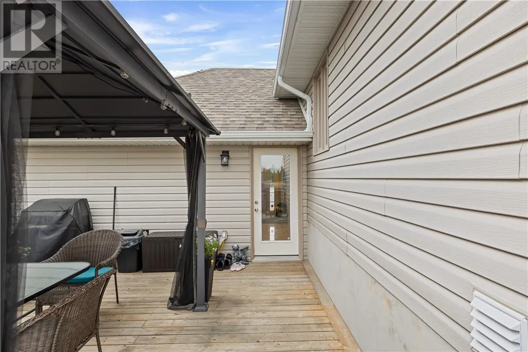 41 Meadowgreen Drive