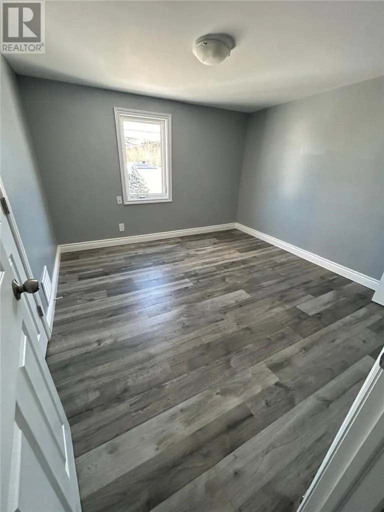 422 King Street / 499 Percy Avenue