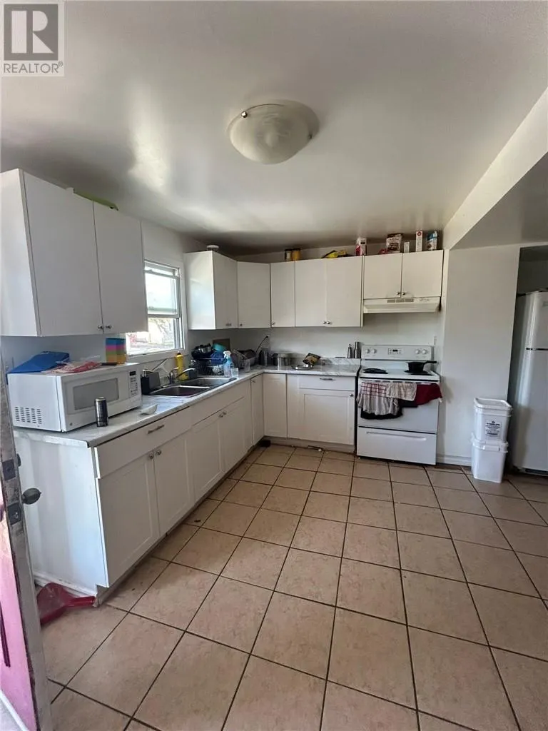 422 King Street / 499 Percy Avenue