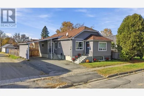 12 William Avenue