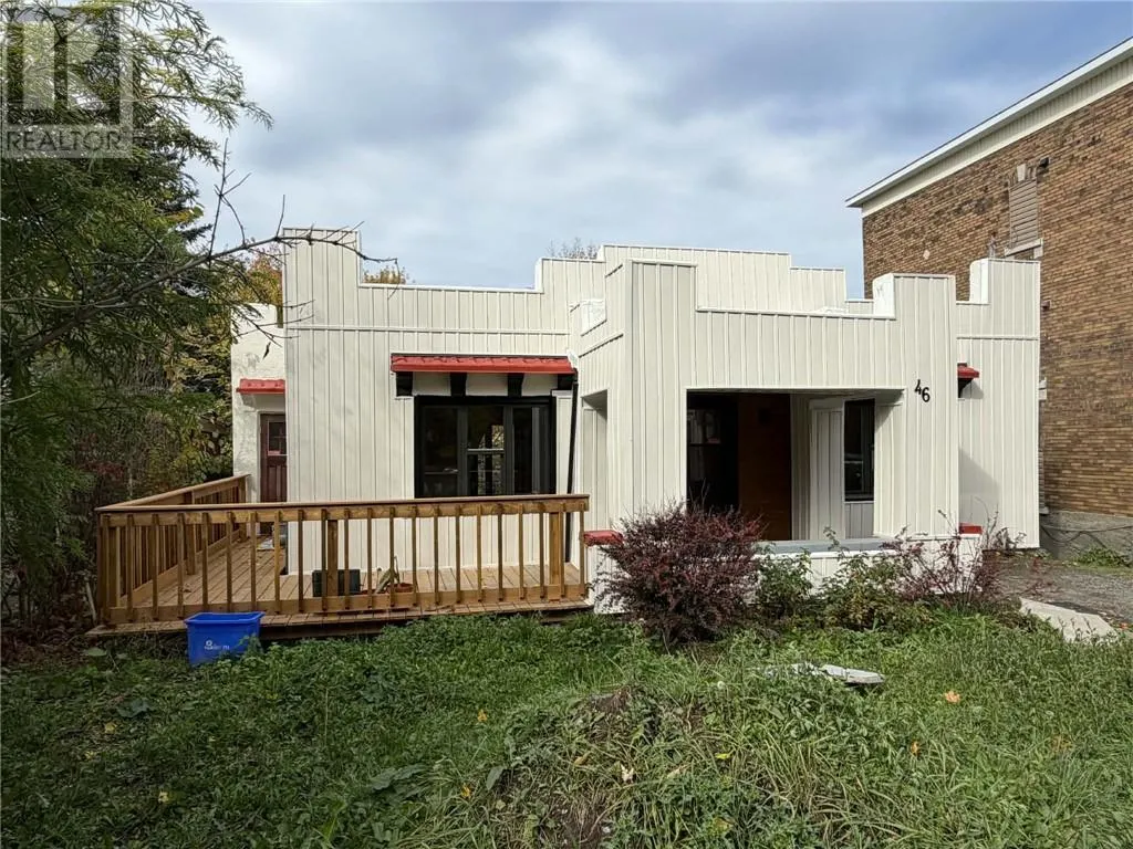 46 Riverside Drive