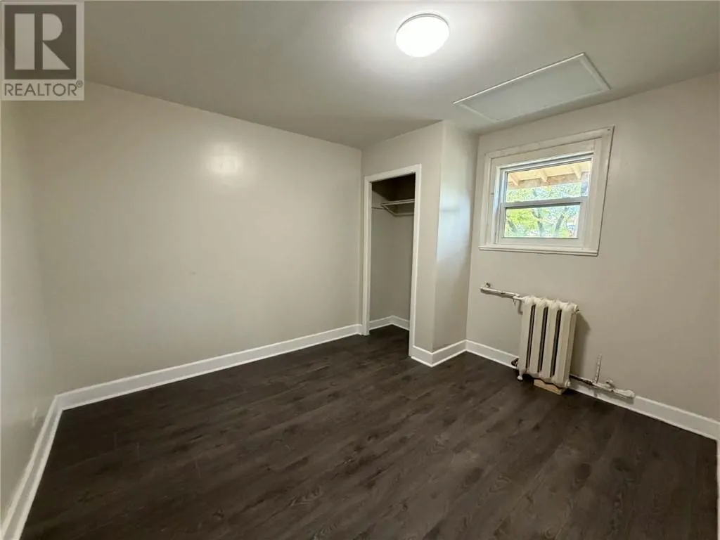 46 Riverside Drive