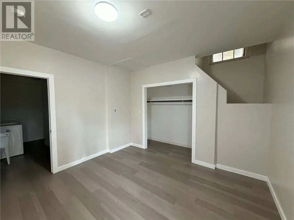 46 Riverside Drive