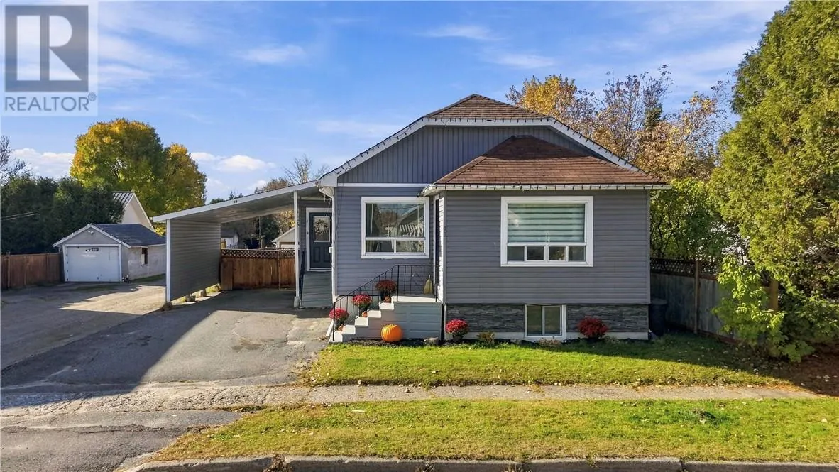 12 William Avenue