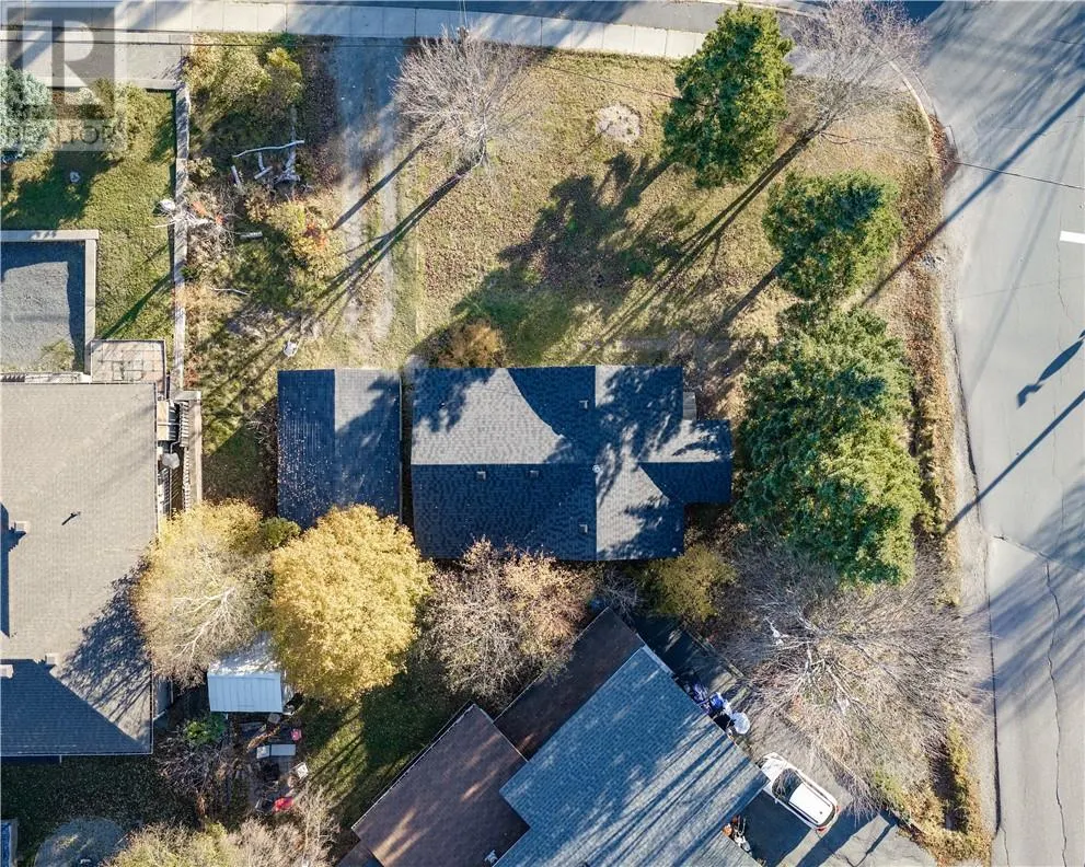 2960 Bancroft Drive