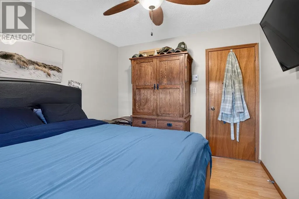 4533 St Michel