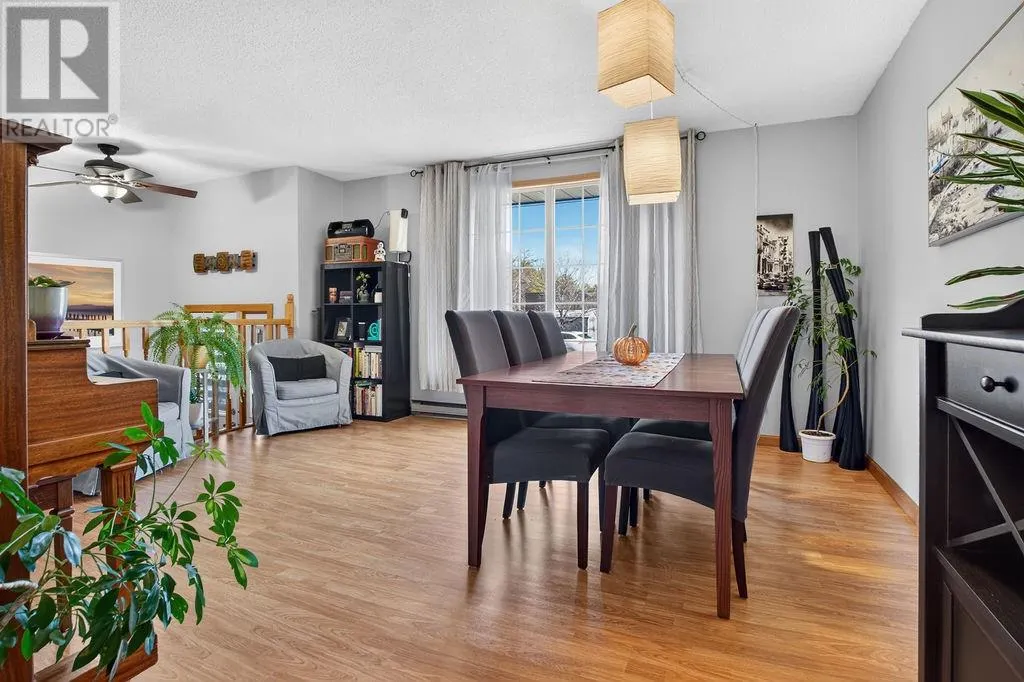 4533 St Michel