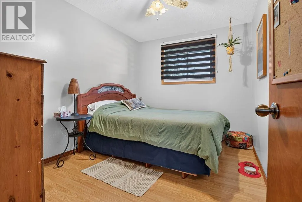 4533 St Michel