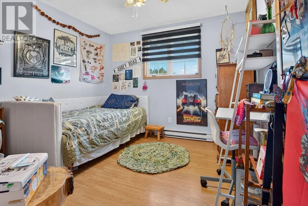 4533 St Michel