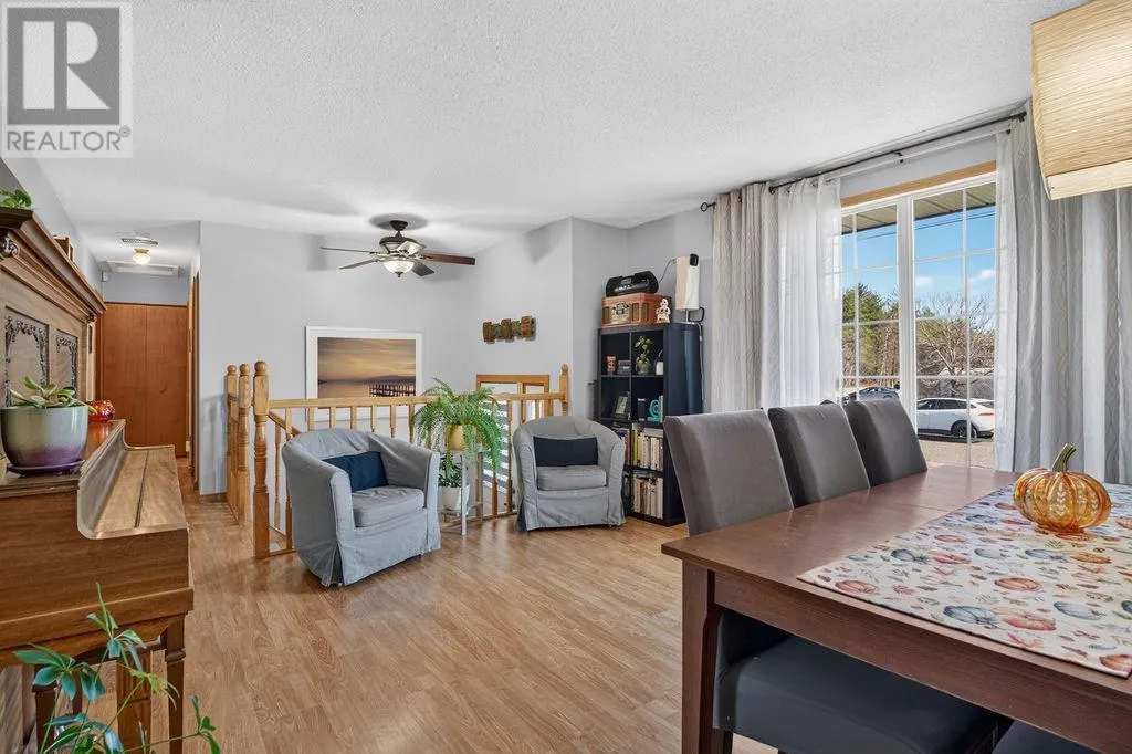 4533 St Michel