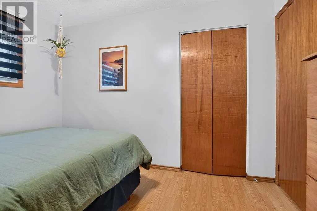 4533 St Michel