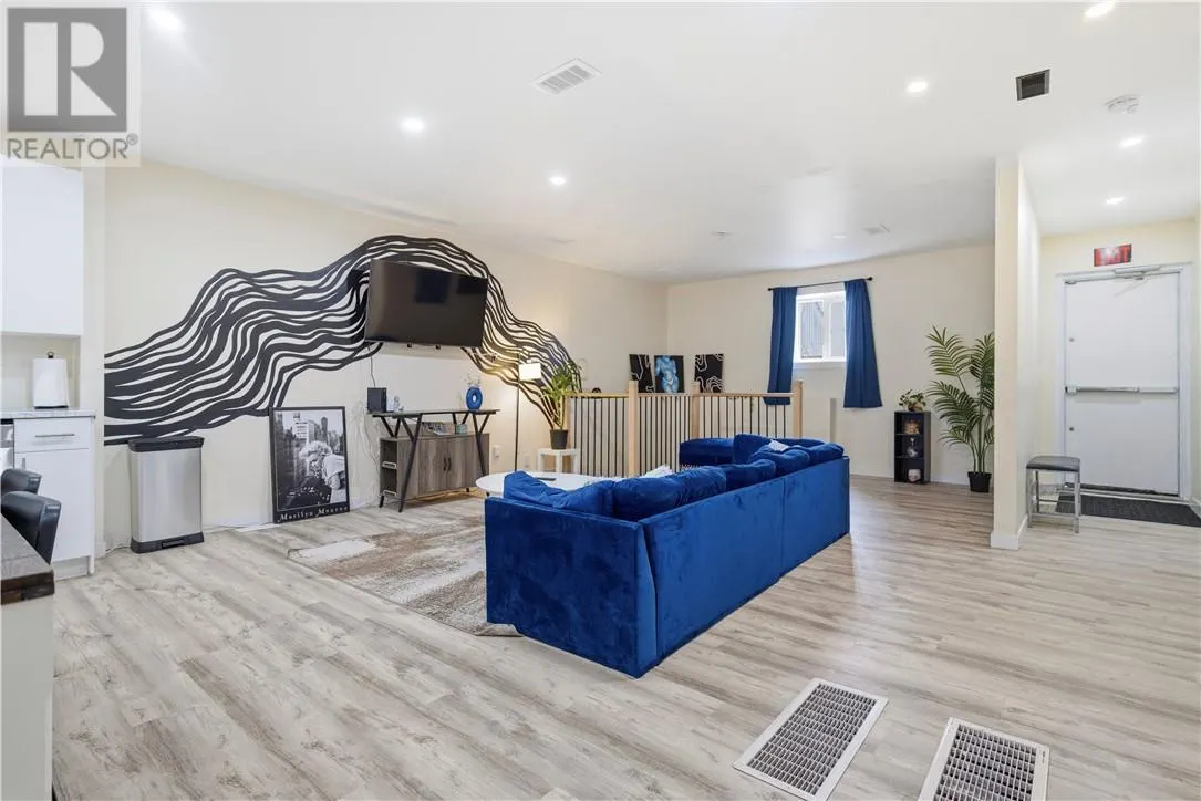 392 Montague Avenue