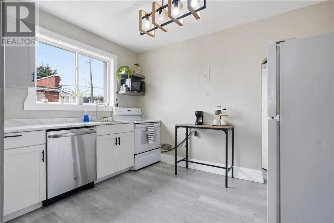 392 Montague Avenue