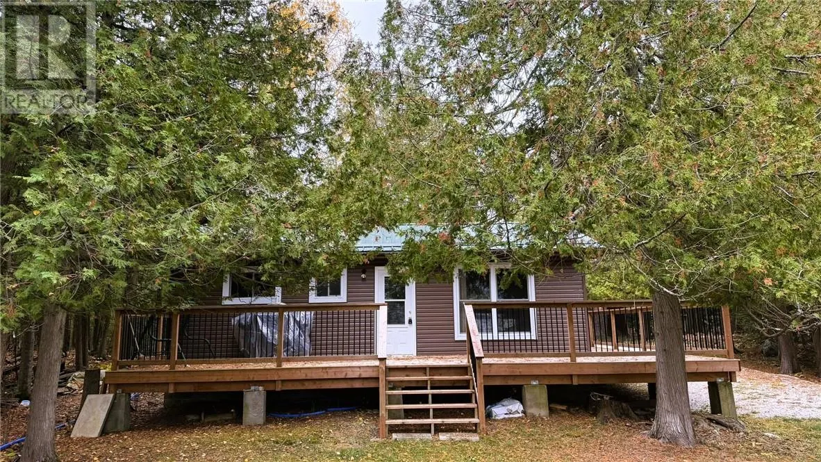 1114 Bay Estate Road S