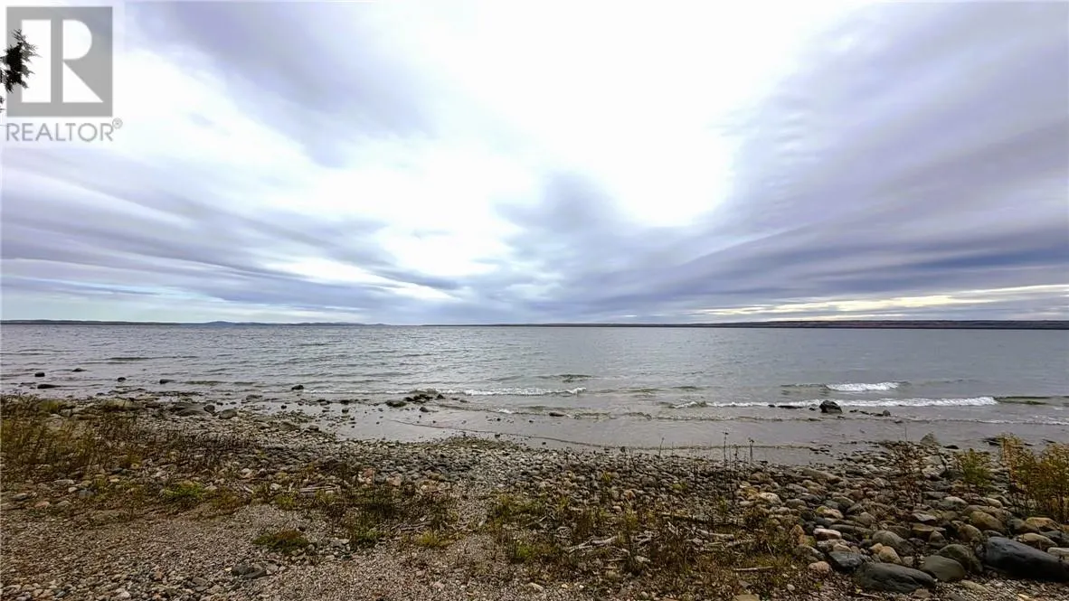 1114 Bay Estate Road S