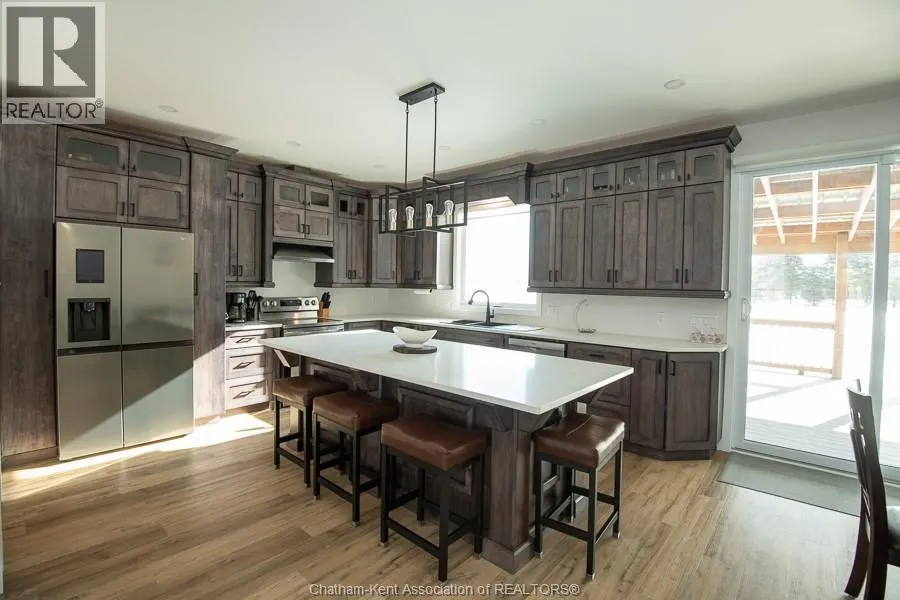 4011 DUFFERIN AVENUE