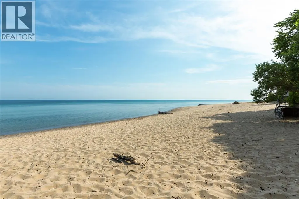 1207 LAKESHORE ROAD