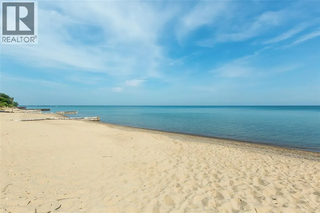 1207 LAKESHORE ROAD