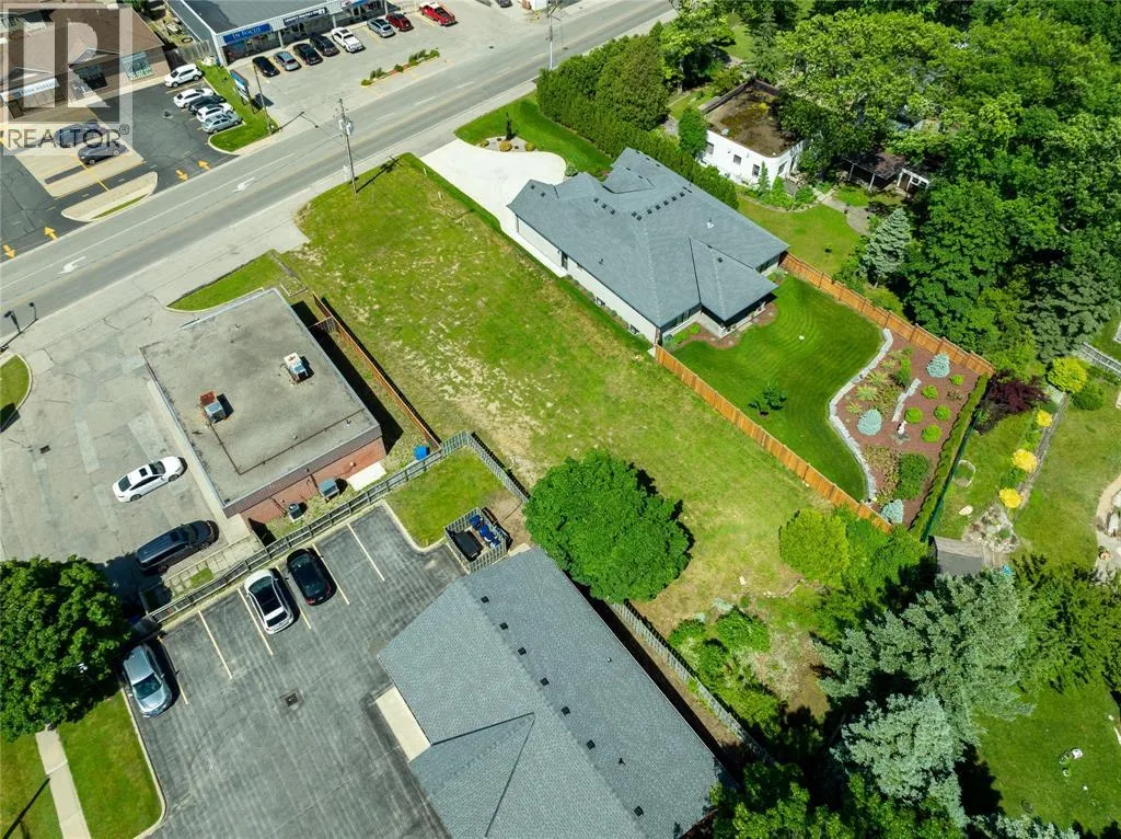1207 LAKESHORE ROAD