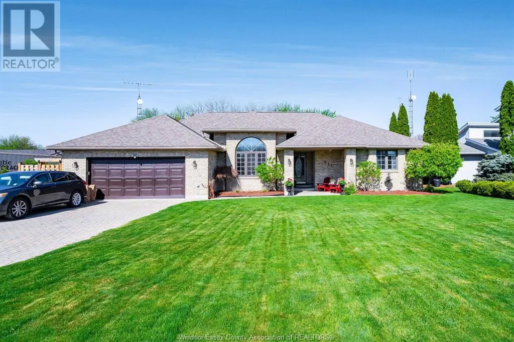 811 RIVAIT DRIVE