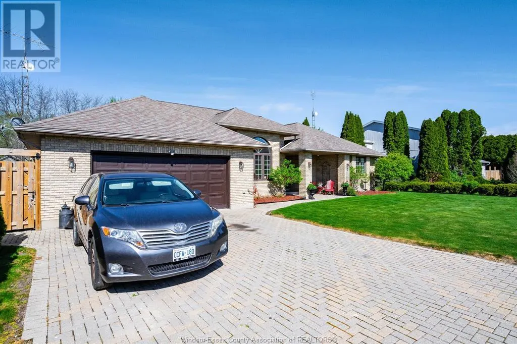 811 RIVAIT DRIVE
