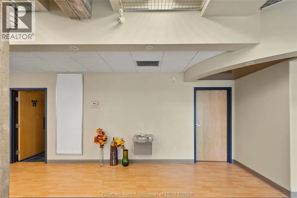 202 KING STREET West Unit# Second Level