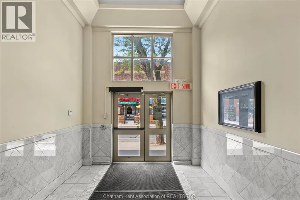 202 KING STREET West Unit# Second Level