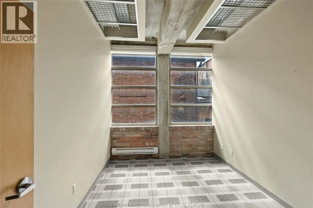 202 KING STREET West Unit# Second Level