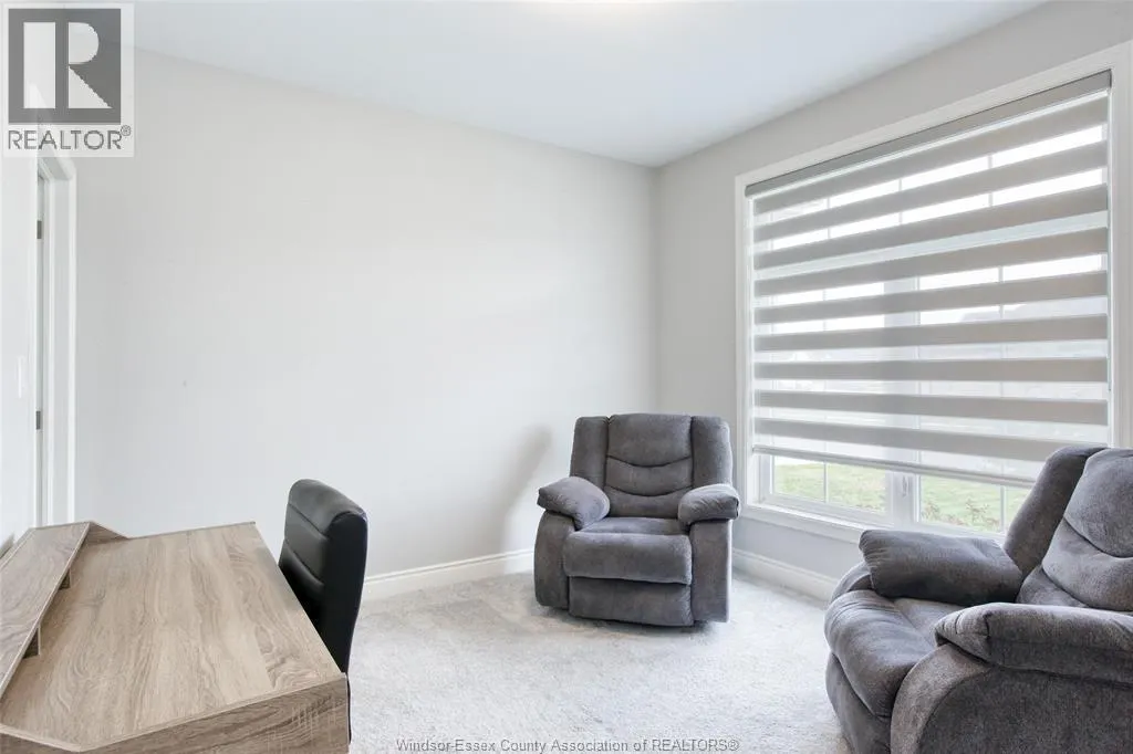 239 LIVINGSTONE CRESCENT