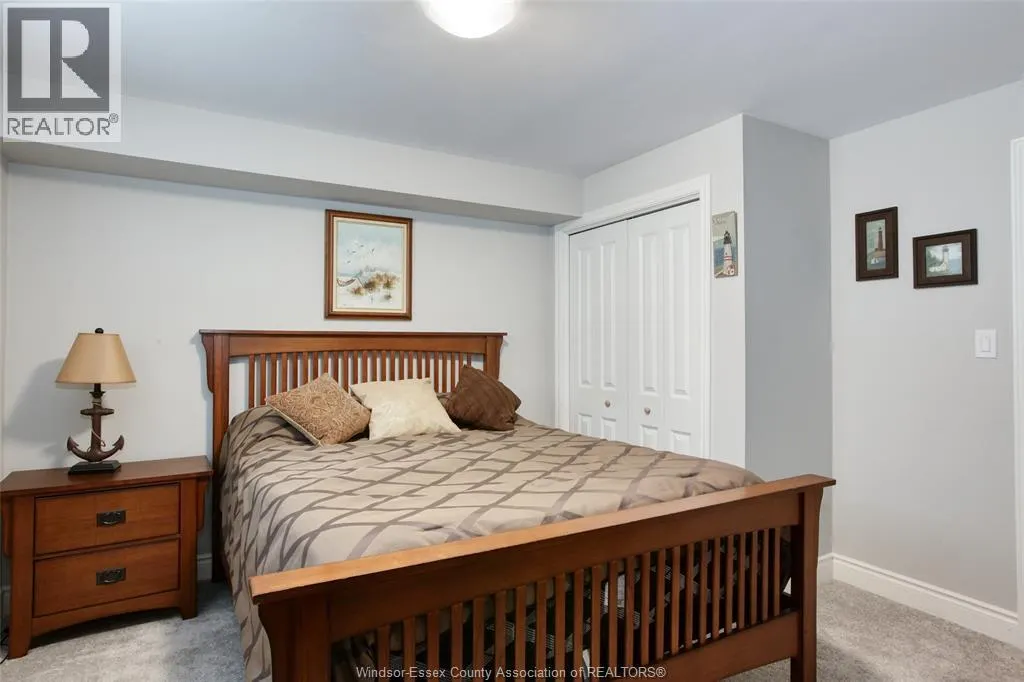 239 LIVINGSTONE CRESCENT