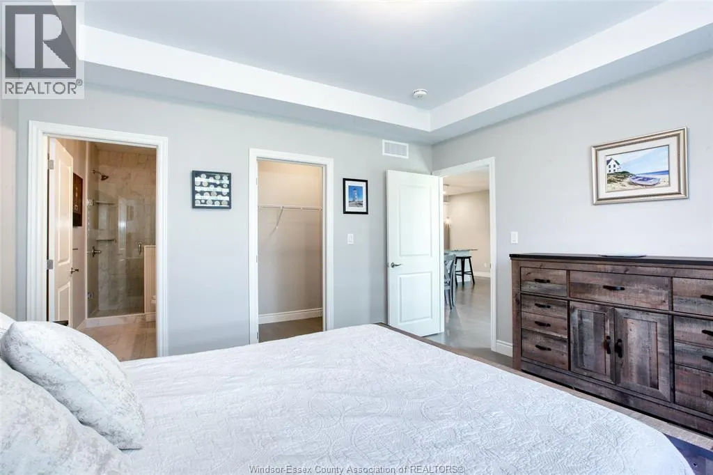 239 LIVINGSTONE CRESCENT