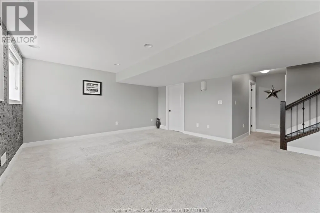 918 DRIFTWOOD CRESCENT
