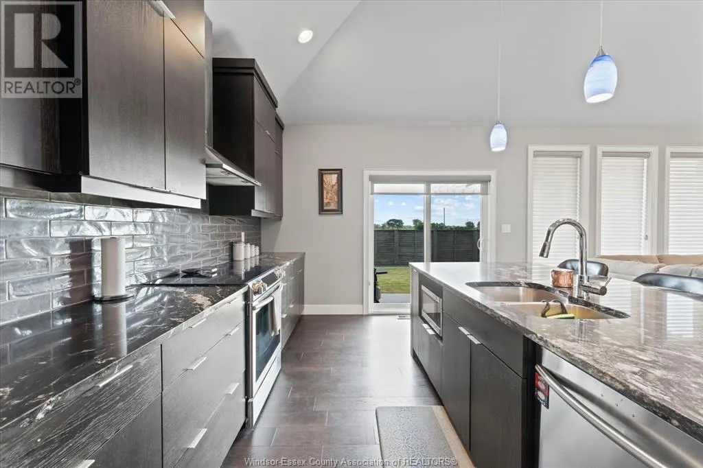 918 DRIFTWOOD CRESCENT