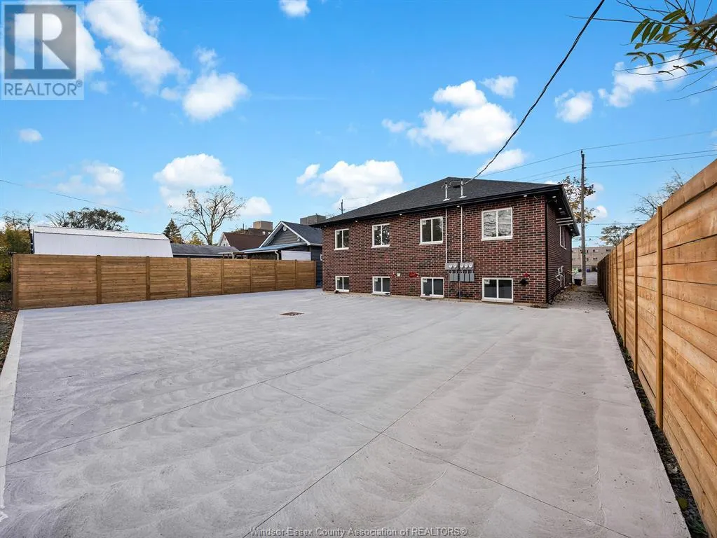 3549 PETER STREET Unit# 3