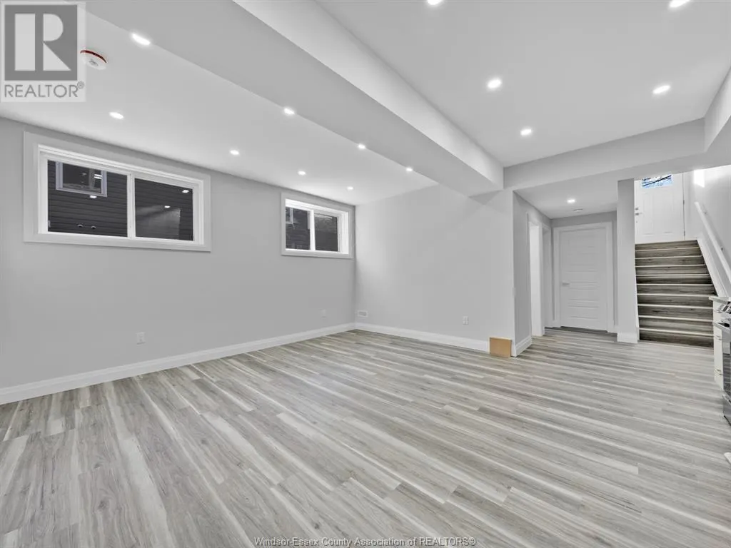 3549 PETER STREET Unit# 3