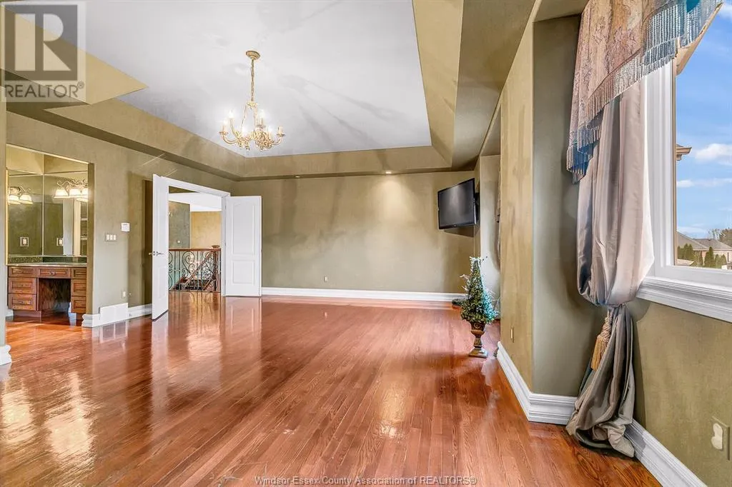 1585 STONEYBROOK CRESCENT
