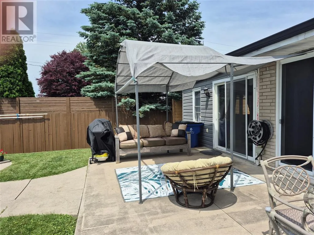 61 Dauw AVENUE